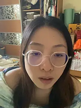 Živá chatovací místnost Lucky_guoguo1