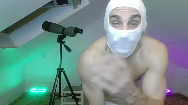 Pokazy przed kamerką – NinjaLaser