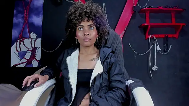 SofyAdamss: вебкам-шоу