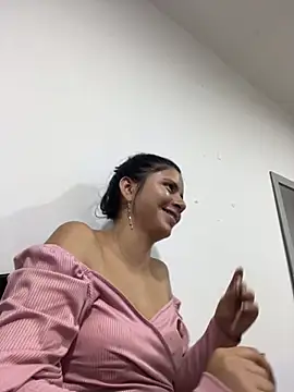 Jouemandannie Chat XXX in diretta