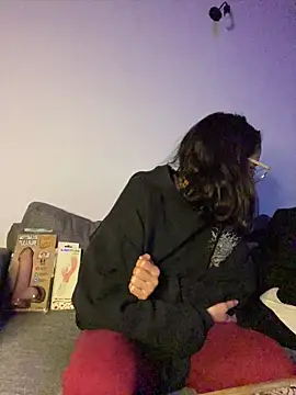 Poison_Ivy_29's Live XXX Chat