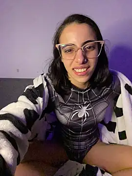 Poison_Ivy_29's Live XXX Chat