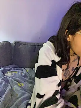 Poison_Ivy_29 Chat XXX in diretta