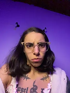 Poison_Ivy_29's Webcam Show