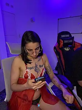Poison_Ivy_29 Show in webcam