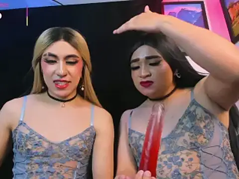 naughty_trans_dolls Webcam show