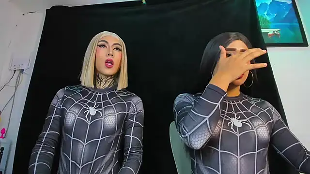 naughty_trans_dolls 웹캠 쇼