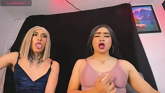 Show modela naughty_trans_dolls na web-kameri