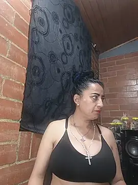 Alexandrina Adlı Modelin Canlı XXX Sohbeti