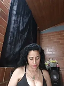 חדר צ'אט בשידור חי של Alexandrina
