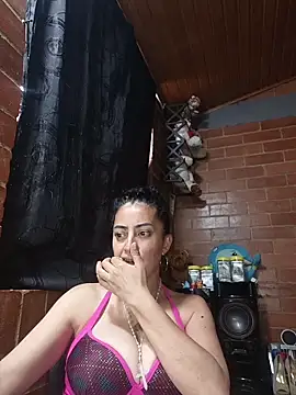 Alexandrina লাইভ XXX চ্যাট