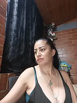 Alexandrina Adlı Modelin Canlı XXX Sohbeti