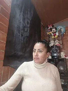 Alexandrina Adlı Modelin Canlı XXX Sohbeti