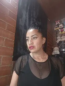 Alexandrina Adlı Modelin Canlı XXX Sohbeti