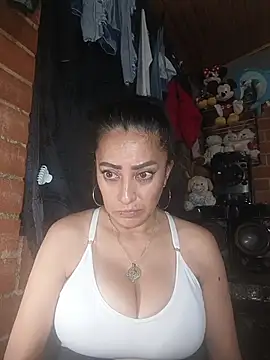 Chat +18 de Alexandrina ao vivo