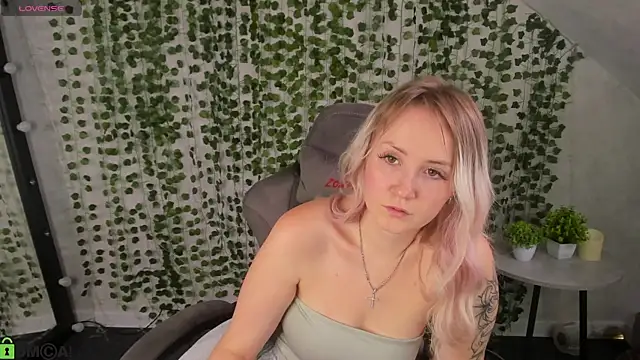 Jooyce_Howward's Live XXX Chat