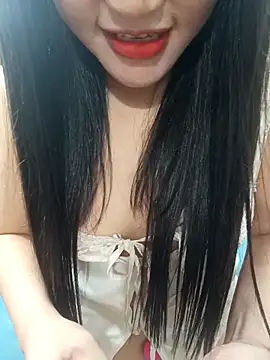 Simmory 在線直播表演