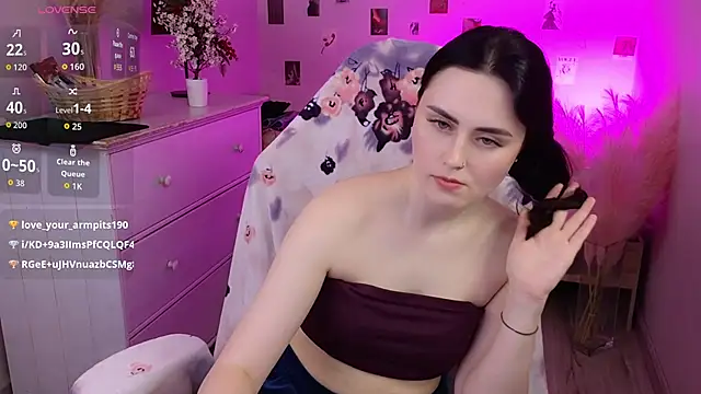 Chatroom XXX en direct de NoraLumi