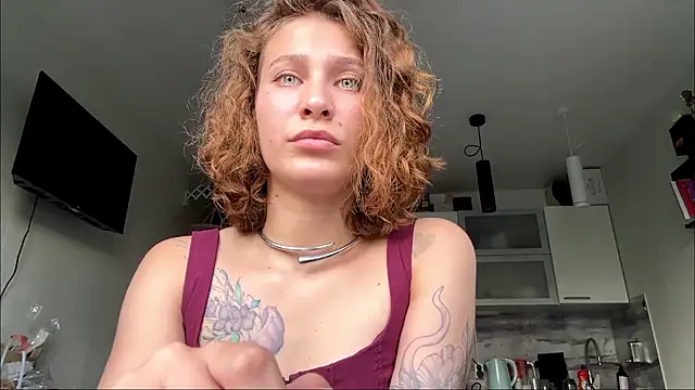 XXX chat uživo modela AlbyDengrov
