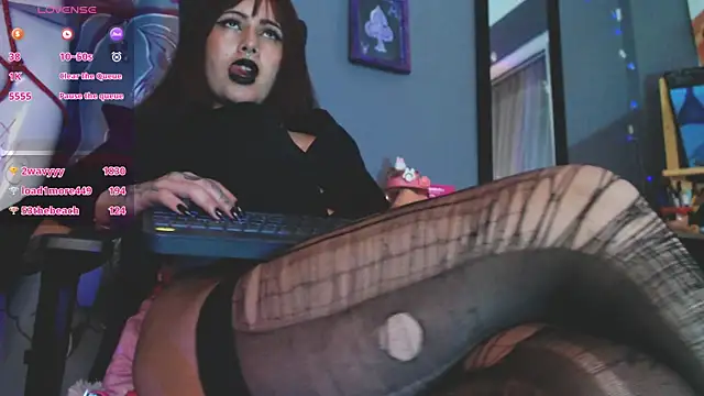 Regina_Iris Chat XXX in diretta
