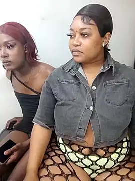 ShavePussyFatAssxx webcam show