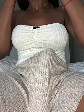 Sweets_Keylin18's Webcam Show