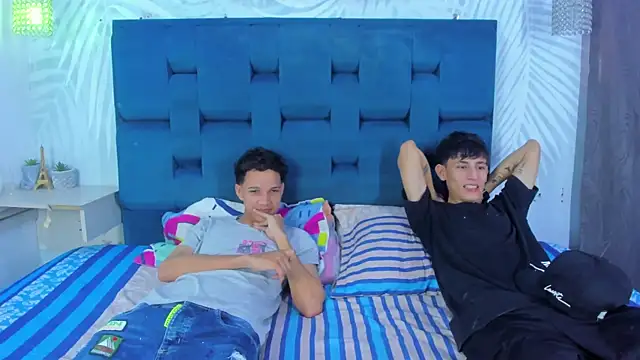 Only3Trio – webcam-show