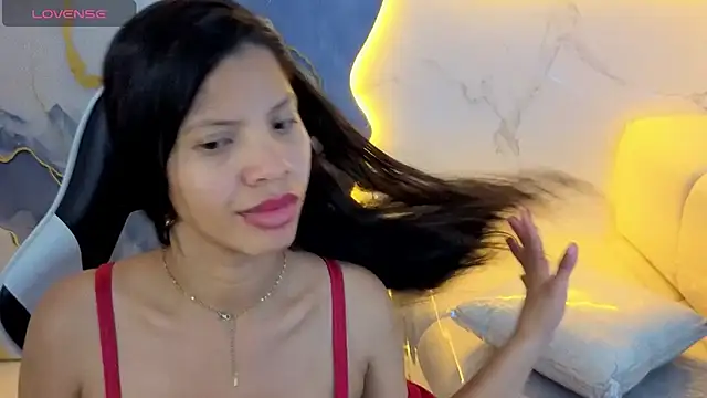 emily_smith_t's Live XXX Chat