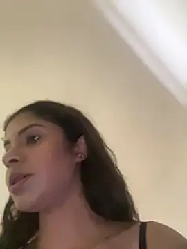 צ'אט XXX בשידור חי של karlatiburcio