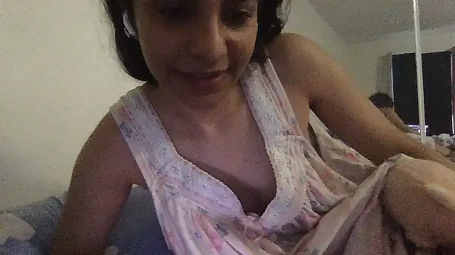 karlatiburcio's Webcam Show