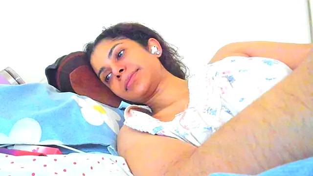 karlatiburcio's Webcam Show