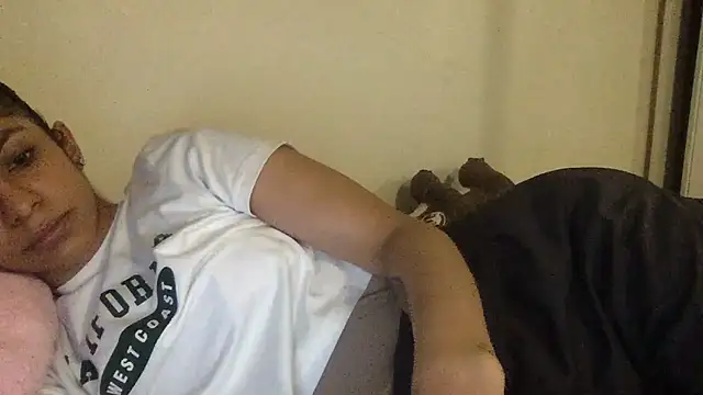karlatiburcio's Live XXX Chat