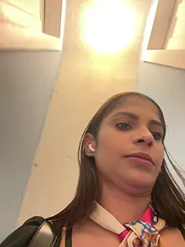 karlatiburcio's Live XXX Chat