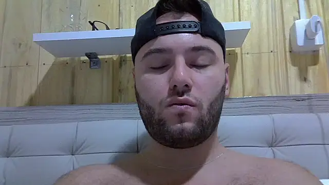 Show de piazaocwb23 na webcam