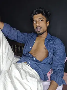 skinny_boy0 网络视讯表演