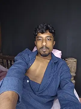 skinny_boy0 Adlı Modelin Web Kamerası Şovu