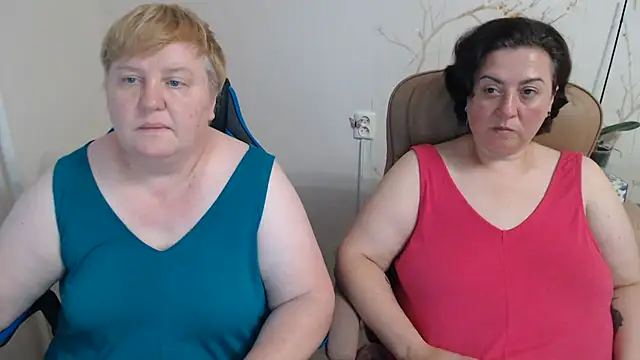 Show modela Lindy-Jeanie na web-kameri