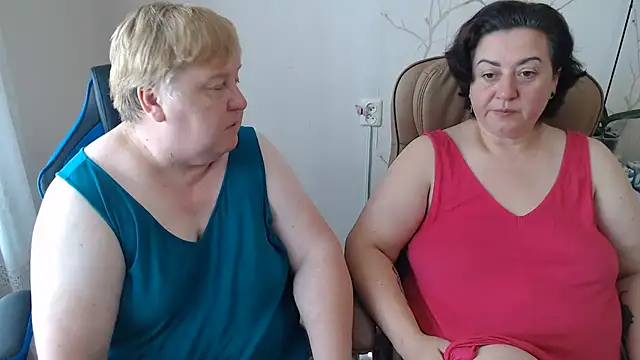Show modela Lindy-Jeanie na web-kameri