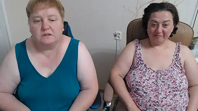 Show modela Lindy-Jeanie na web-kameri
