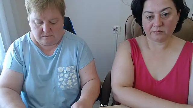 XXX chat uživo modela Lindy-Jeanie