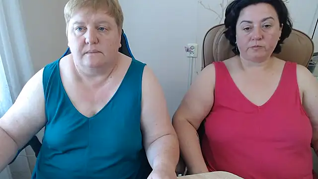 Lindy-Jeanie: διαδικτυακό σόου στην κάμερα