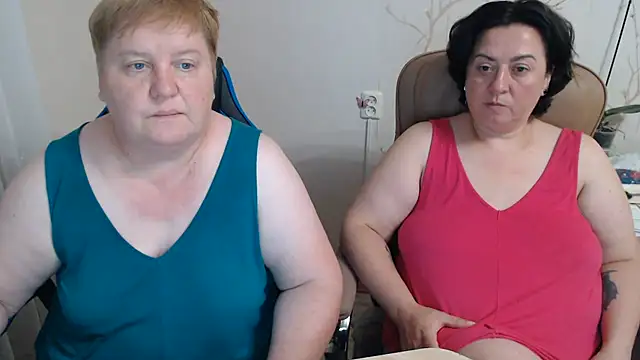 Show modela Lindy-Jeanie na web-kameri