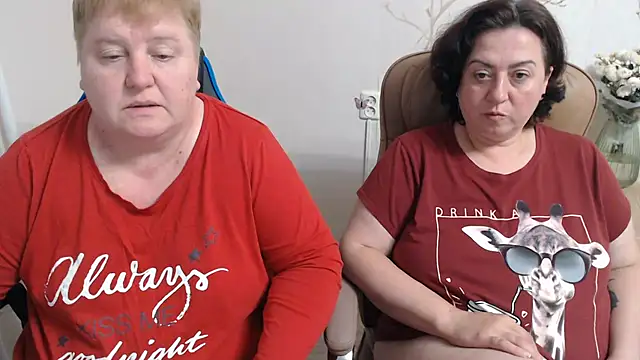 Pertunjukan Kamera Web Lindy-Jeanie