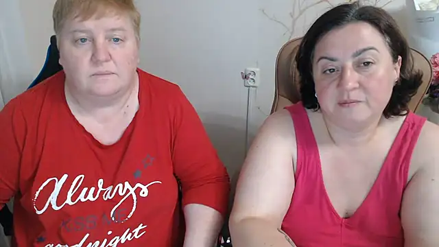 Pertunjukan Kamera Web Lindy-Jeanie