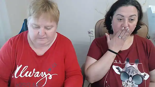 Show modela Lindy-Jeanie na web-kameri