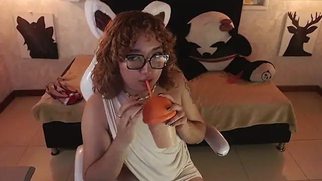 Chat XXX en directo de CheerryFox