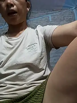 Heli_pusy's Live XXX Chat