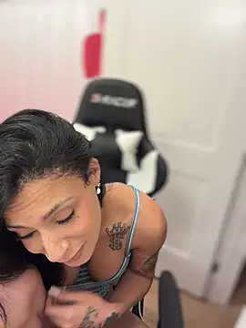 FerrariFrench Show in webcam
