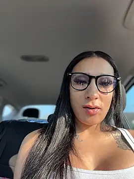 Show modela FerrariFrench na web-kameri