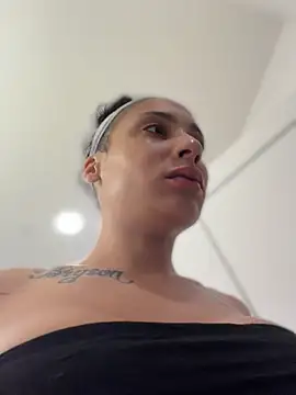 FerrariFrench Live XXX-chat